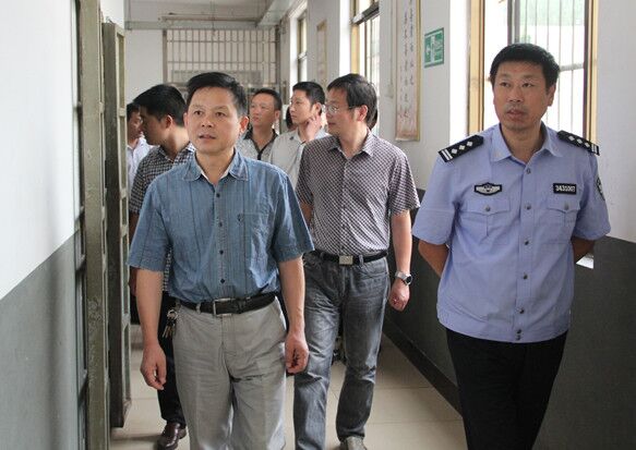 县纪委组织全体干部职工到清流监狱接受廉政警示教育